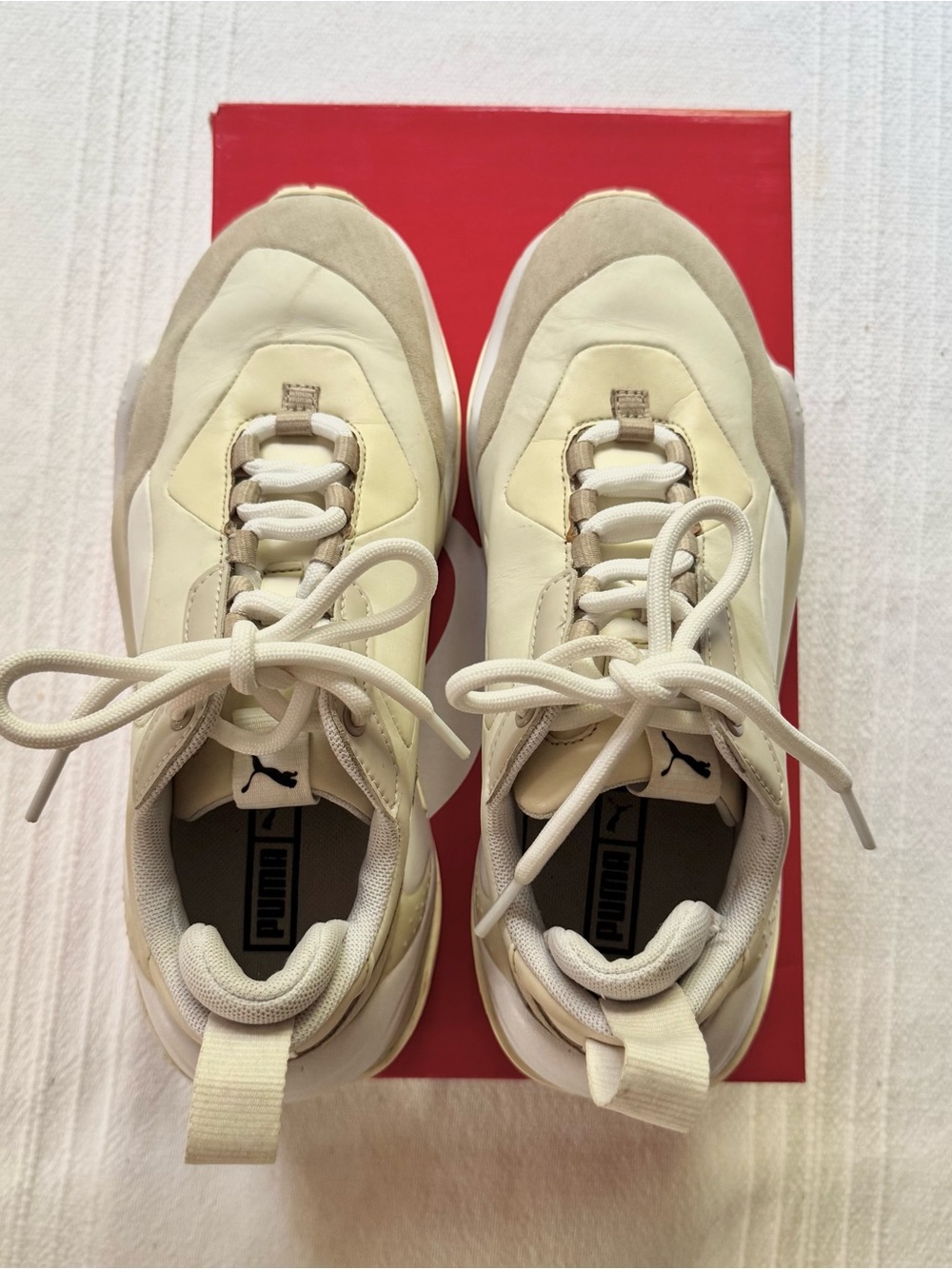 Puma Thunder Nature. Leather, cream and beige Sneakers